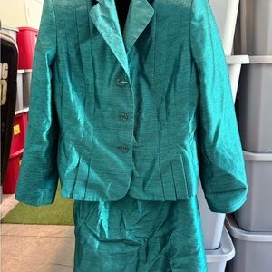 Teal Blazer and Skirt Set m50